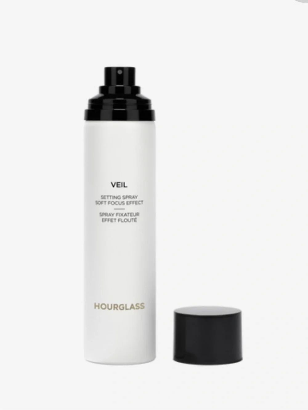 Hourglass Veil Setting Spray